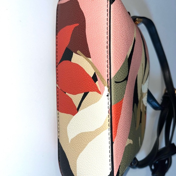 Floral Patterned Shoulder Bag - Picture 2 of 10